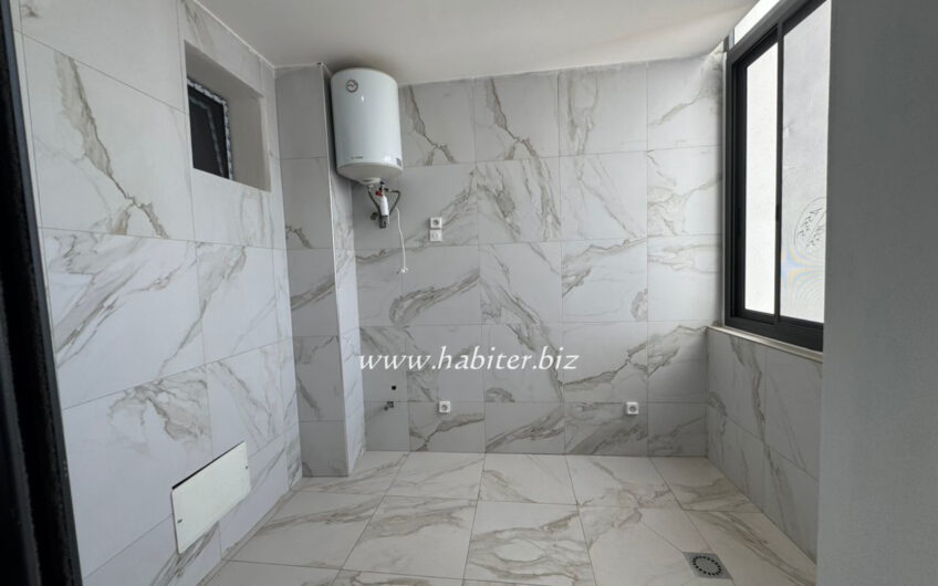 Appartement à louer à Mermoz