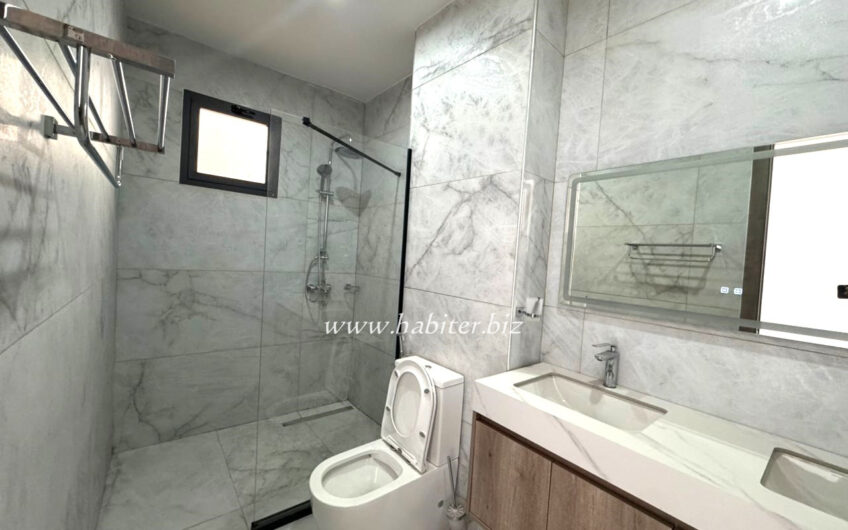Appartement à louer à Mermoz