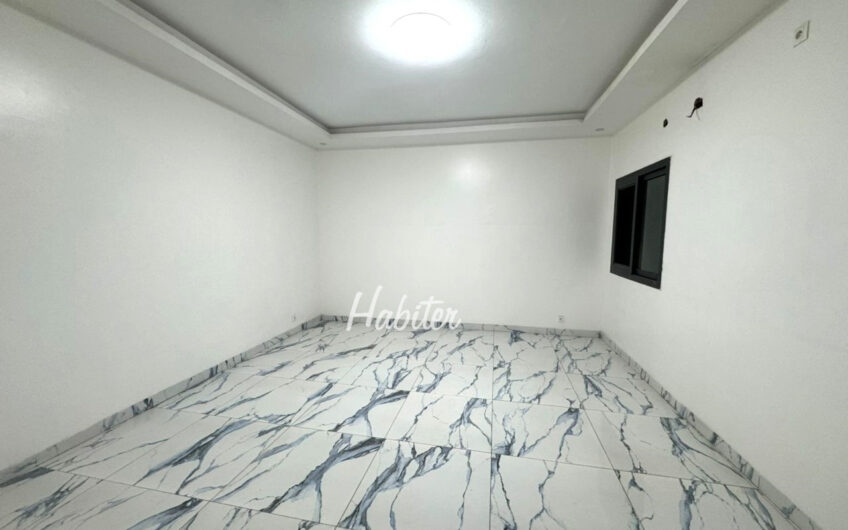 Appartement à louer à Mermoz