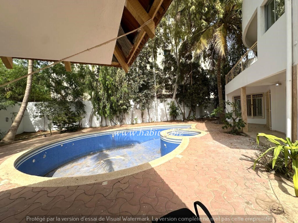 Villa à louer aux Almadies