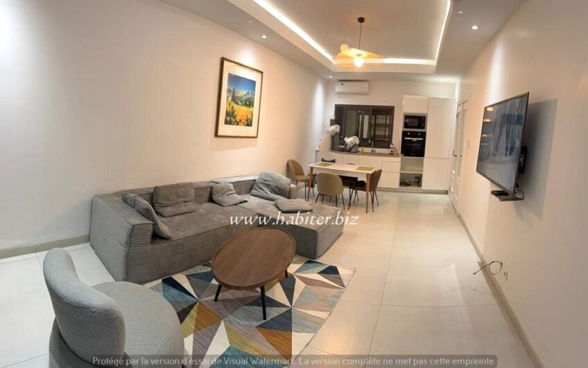 Studio à vendre avec les meubles sur la VDN