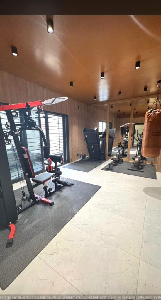 Appartement à louer au Point E