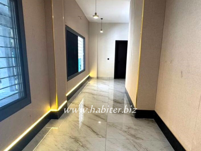 Appartement à louer au Point E