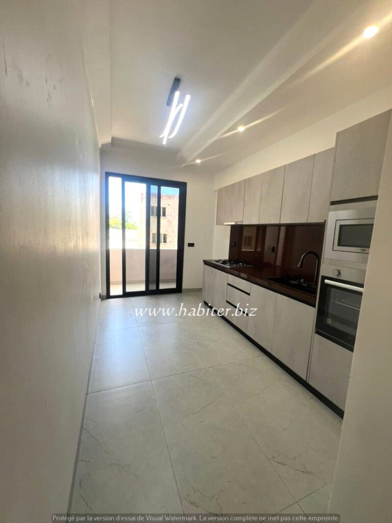 Appartement à louer au Point E