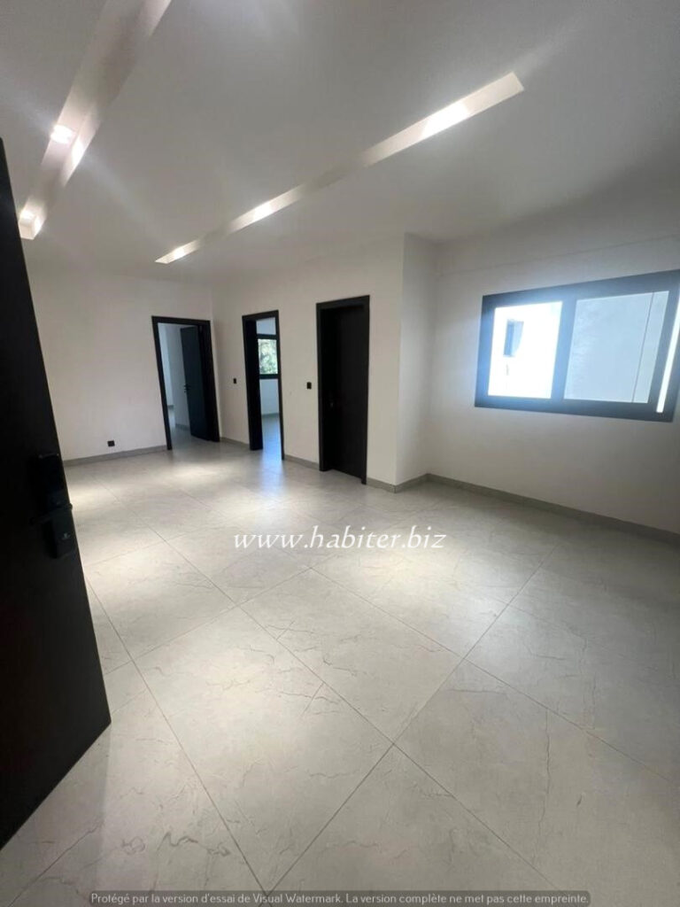 Appartement à louer au Point E