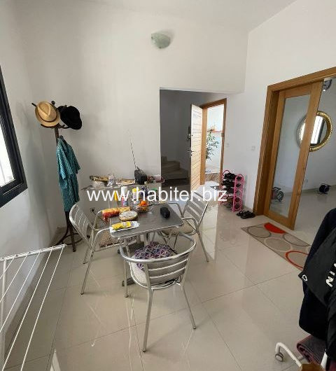 Villa R+1 à vendre à petit Mbao Villeneuve
