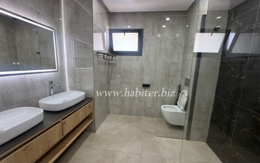 Magnifique appartement à louer a Fann résidence