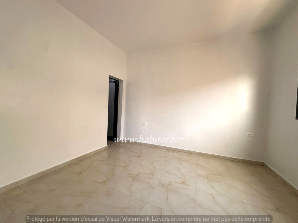 Appartement à louer à la cité BIAGUI
