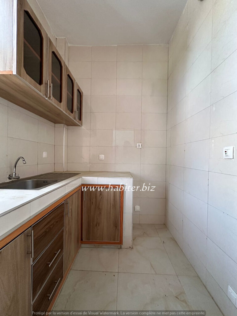 Appartement à louer à la cité BIAGUI