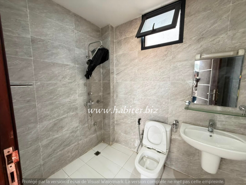 Appartement à louer à front de terre