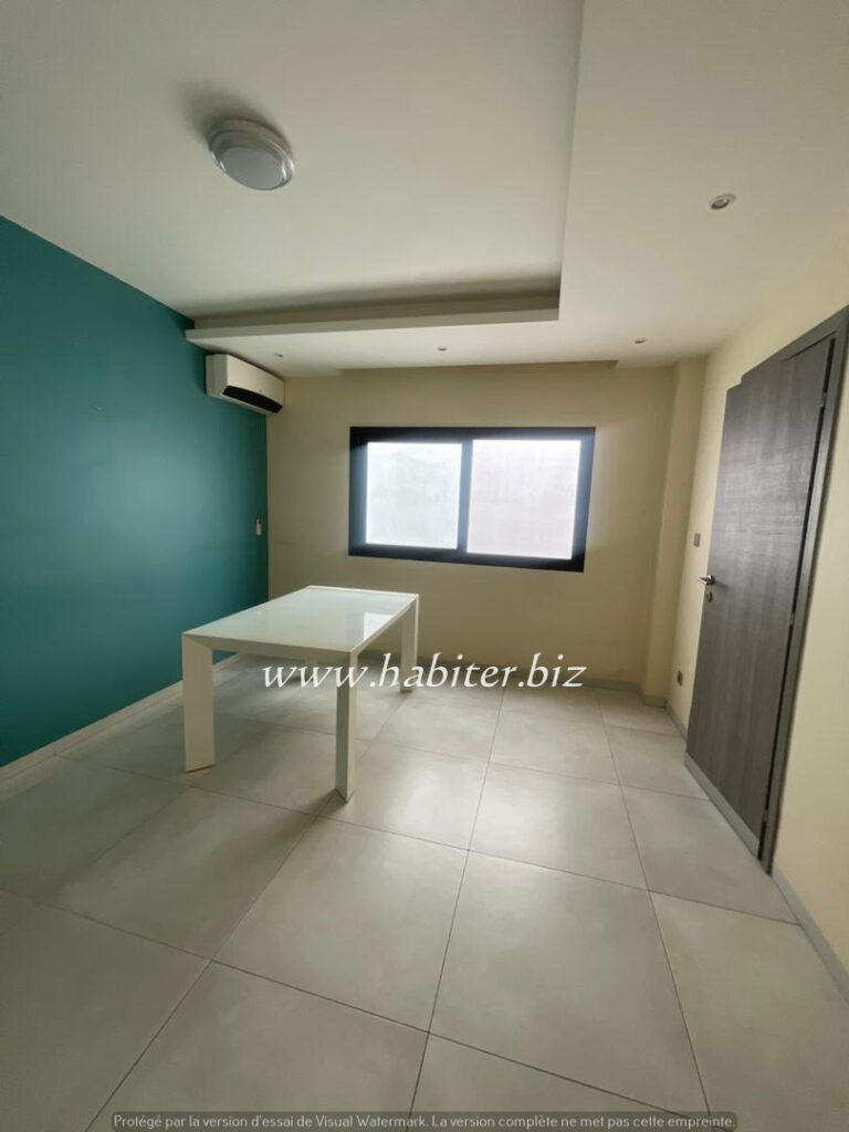 Appartement à louer sur Yoff onomo