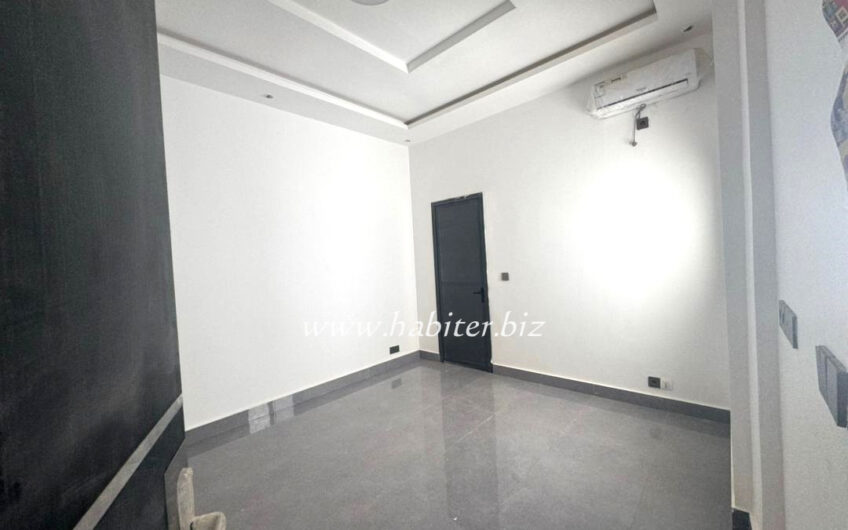 Appartement F3 à louer à la zone de Recasement