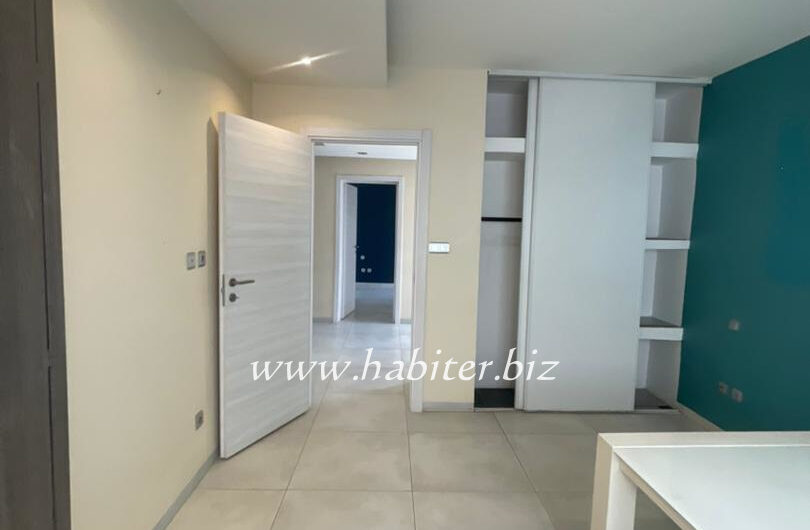 Appartement à louer sur Yoff onomo