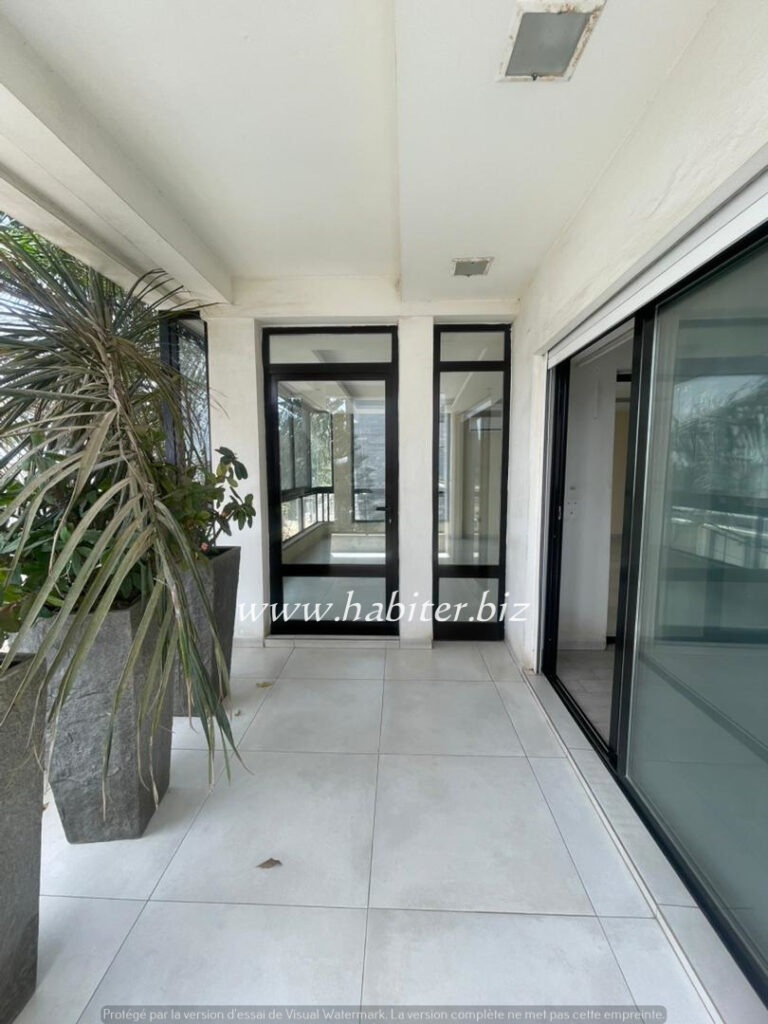 Appartement à louer sur Yoff onomo