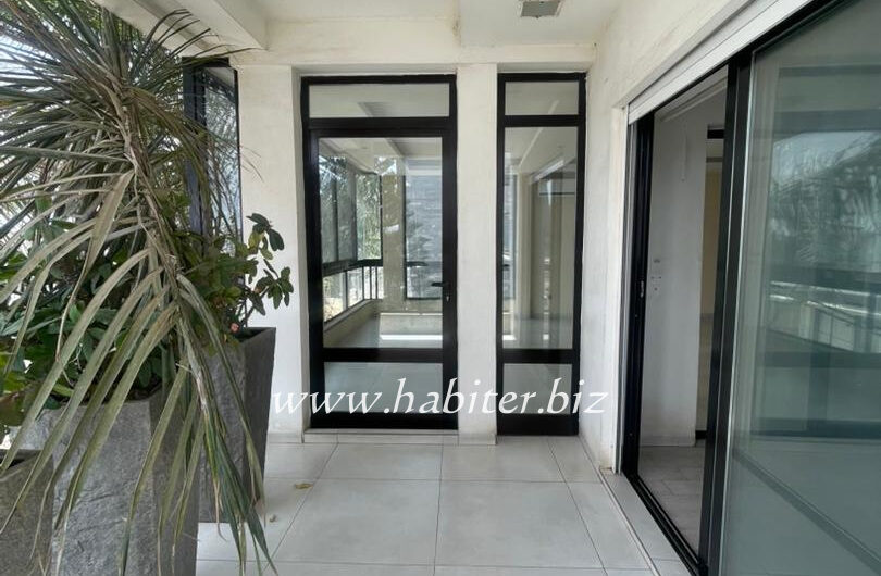 Appartement à louer sur Yoff onomo