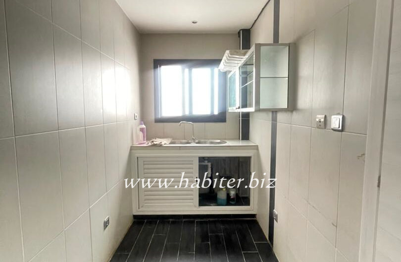Appartement à louer sur Yoff onomo