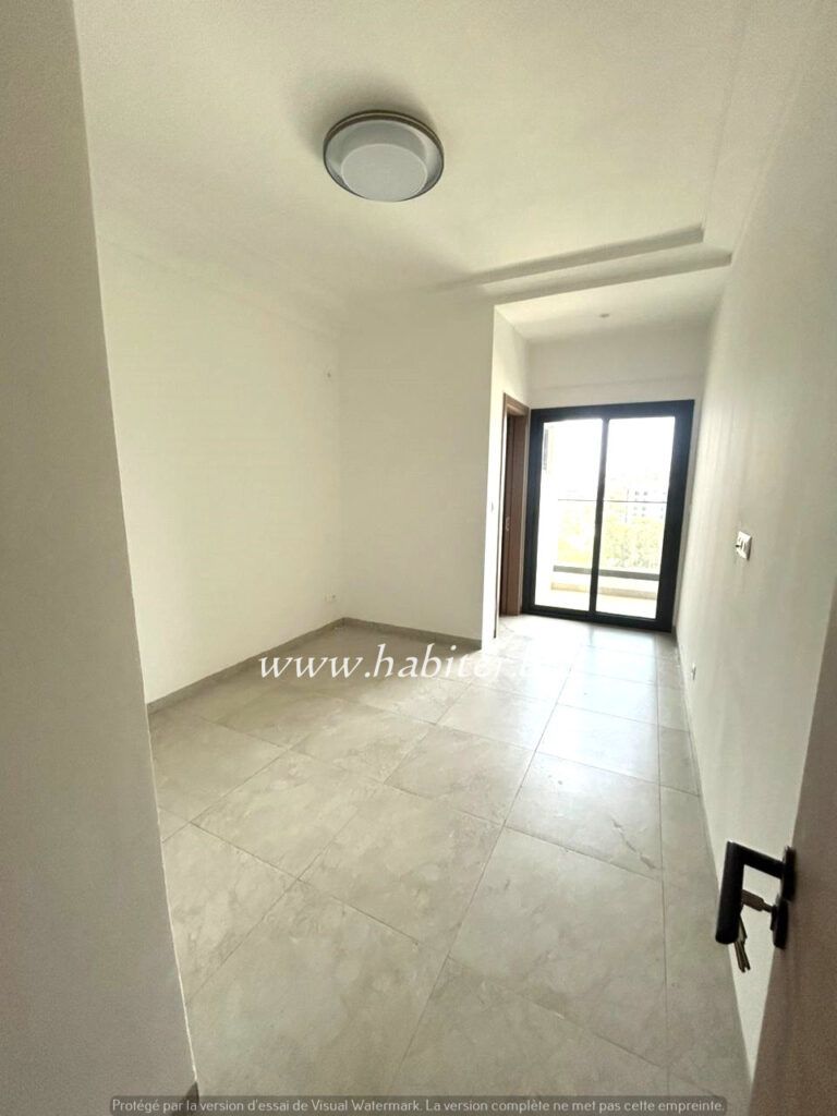 Appartement à louer à Amitié 1