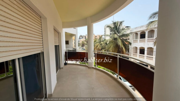 Appartement à louer au 2ème étage à Ngor