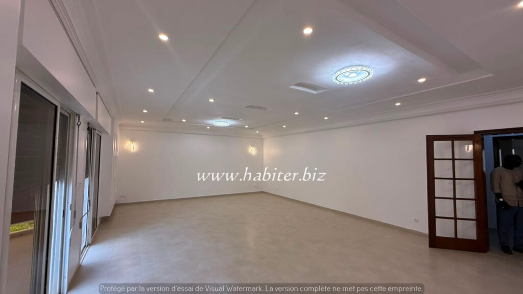 Appartement à louer au 2ème étage à Ngor