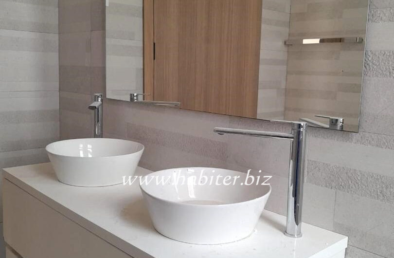 Appartement F4 à louer aux Almadies
