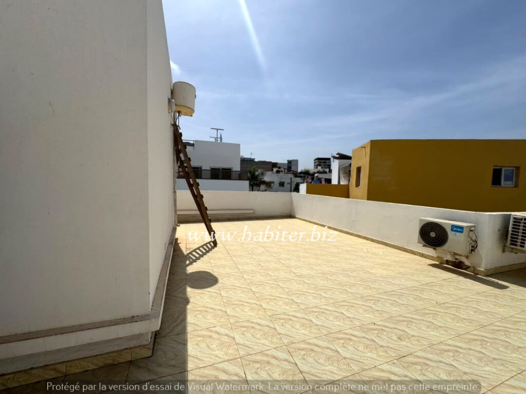 Villa R+1 à louer à la cité Horizon VDN