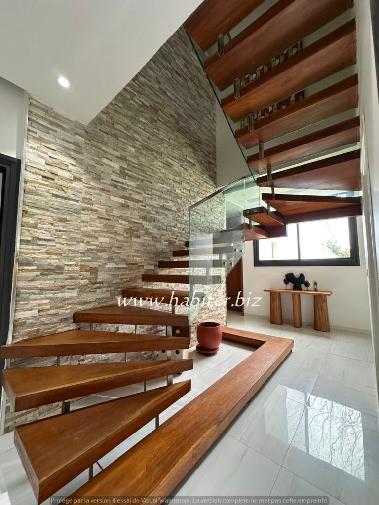 Appartement Duplex meublé à louer au Virage avec vue mer
