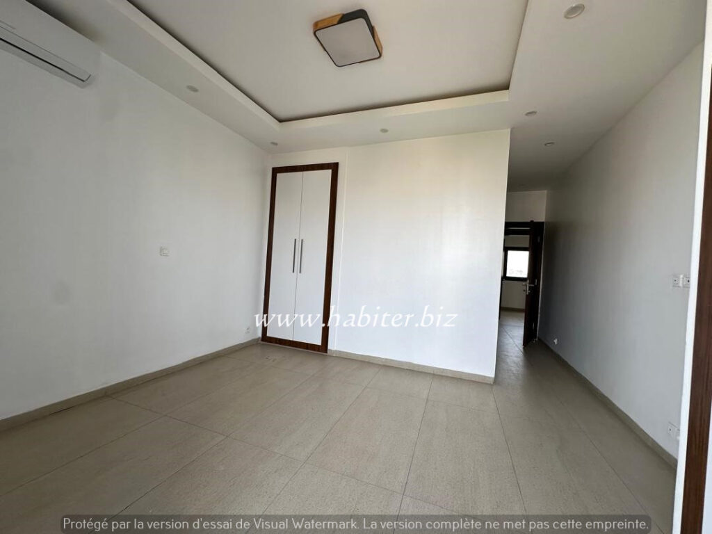 Appartement à louer au Point E avec vue mer