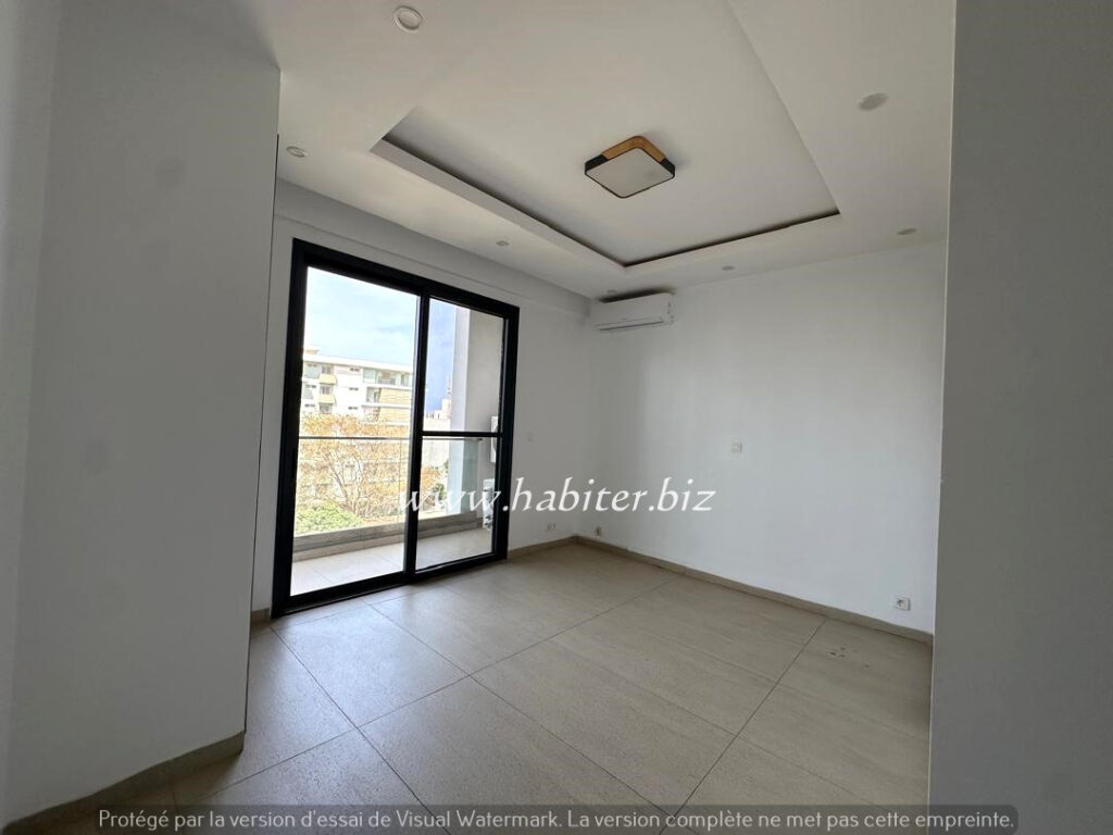 Appartement à louer au Point E avec vue mer