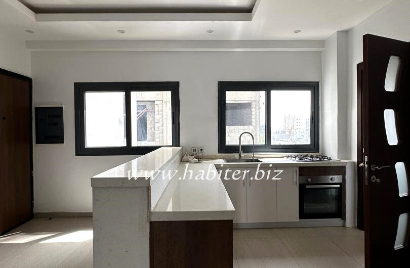 Appartement à louer au Point E avec vue mer
