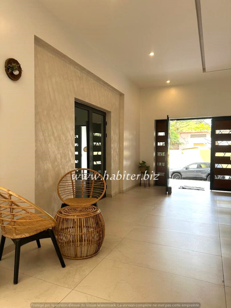 Appartement à louer au Point E avec vue mer