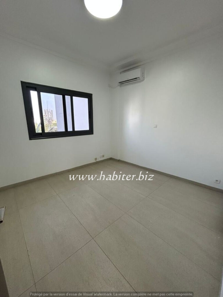 Appartement à louer à Amitié 1