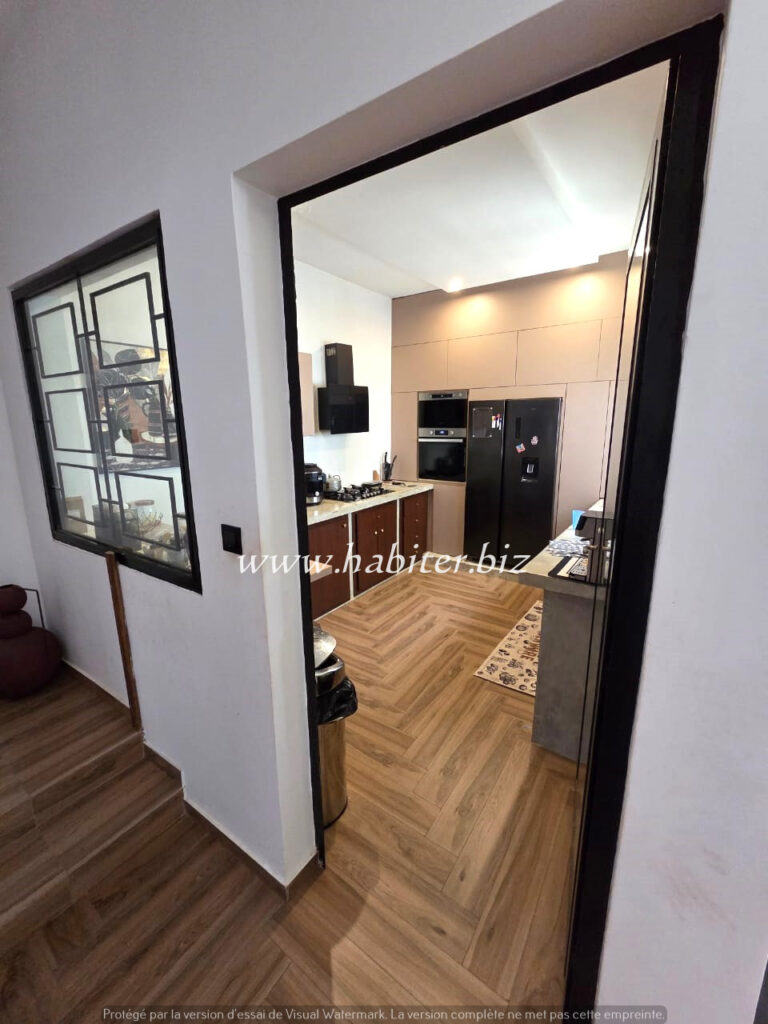 Appartement duplex à louer aux Almadies à la zone de recasement