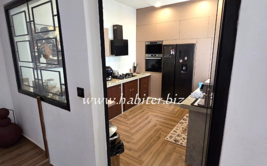 Appartement duplex à louer aux Almadies à la zone de recasement