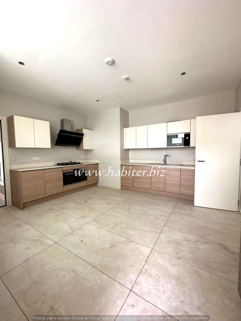 Appartement à louer à Fann Mermoz