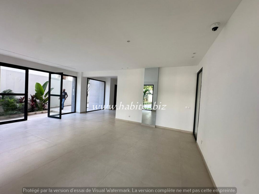Appartement Duplex à louer aux Almadies