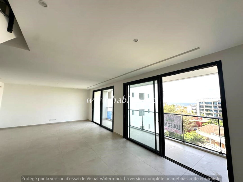 Appartement Duplex à louer aux Almadies