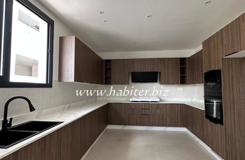 Appartement Duplex à louer aux Almadies