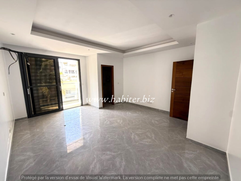 Appartement à louer à la Sicap foire