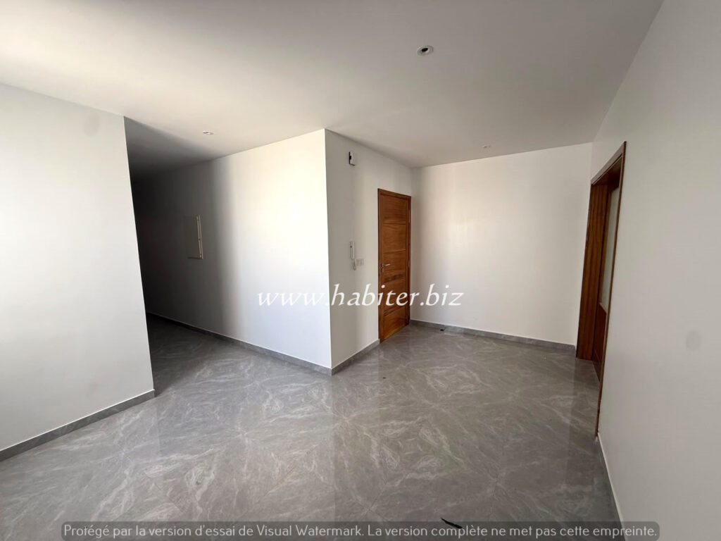 Appartement à louer à la Sicap foire