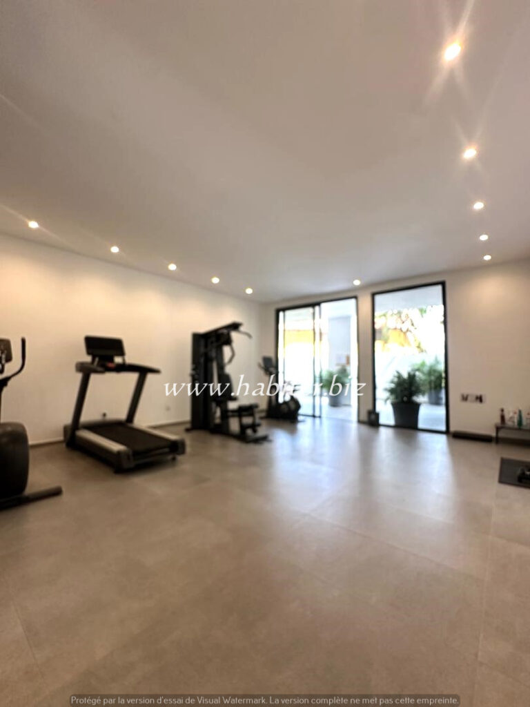 Appartement à louer aux Almadies sur la route du King Fadh