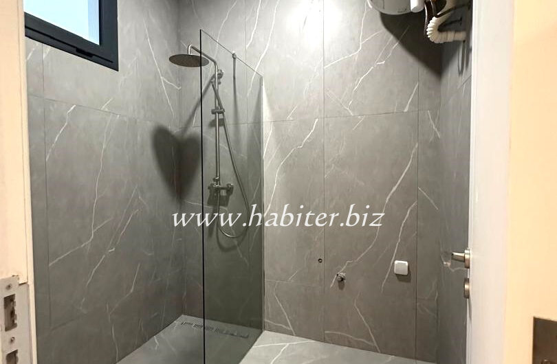 Appartement à louer aux Almadies sur la route du King Fadh