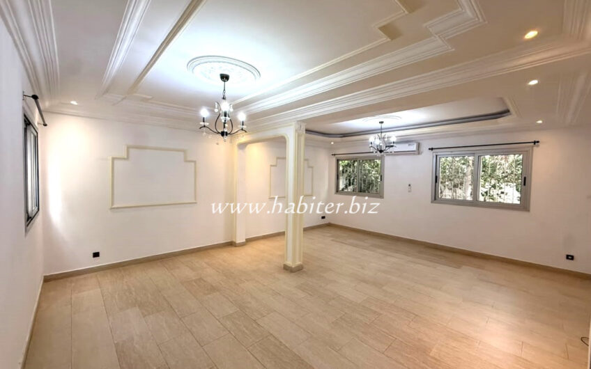 Villa R+1 à louer à Mermoz à la cité Sonatel