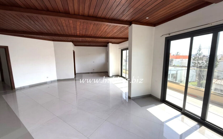 Appartement à louer à Amitié 2