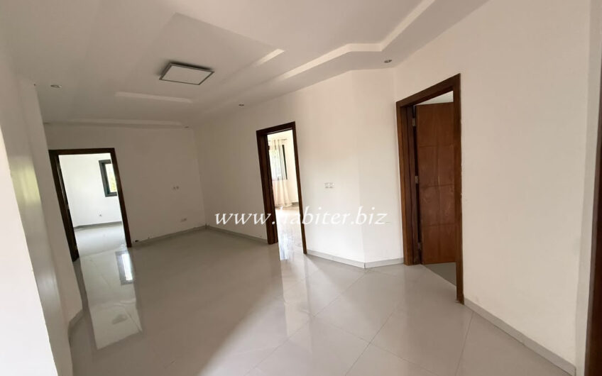 Appartement à louer à Amitié 2
