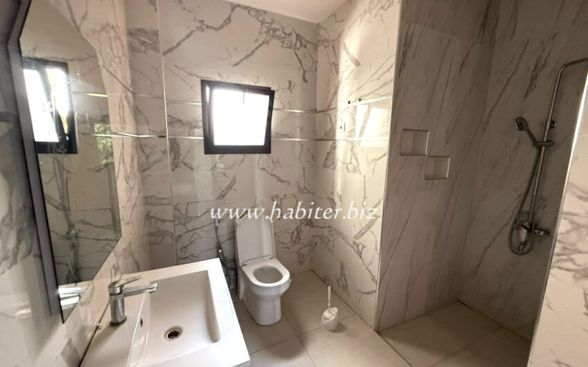 Appartement à louer à Amitié 2