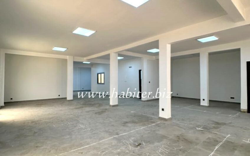 Deux plateaux de bureaux à louer à Mermoz