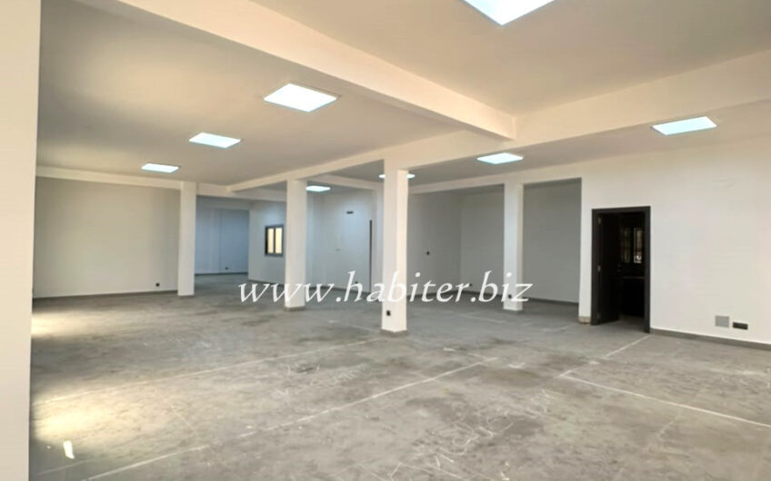 Deux plateaux de bureaux à louer à Mermoz