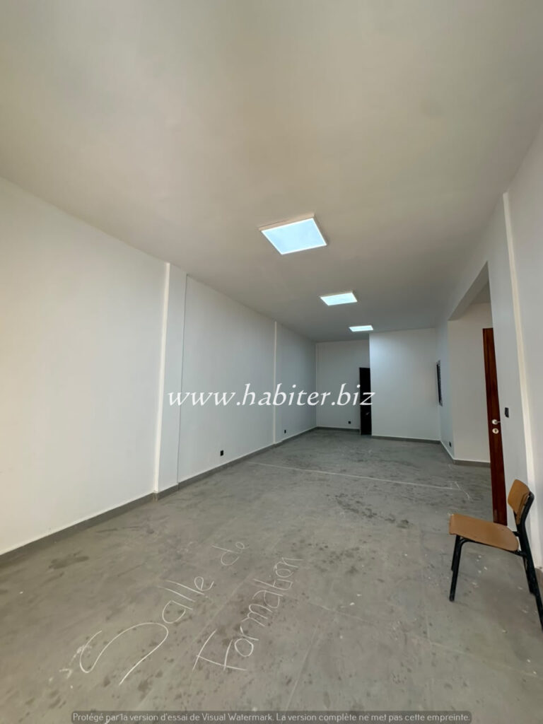 Deux plateaux de bureaux à louer à Mermoz