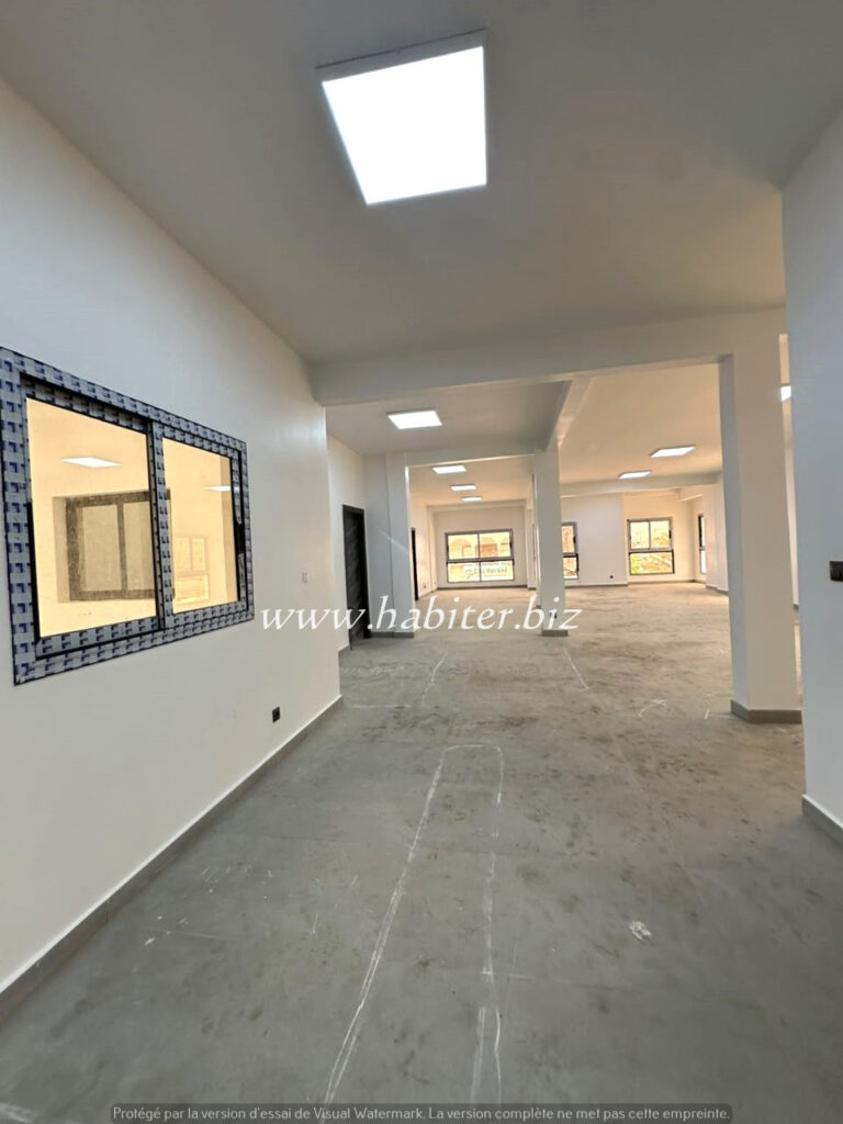 Deux plateaux de bureaux à louer à Mermoz