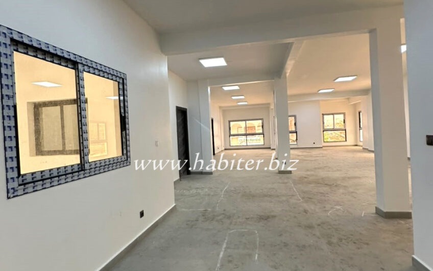 Deux plateaux de bureaux à louer à Mermoz